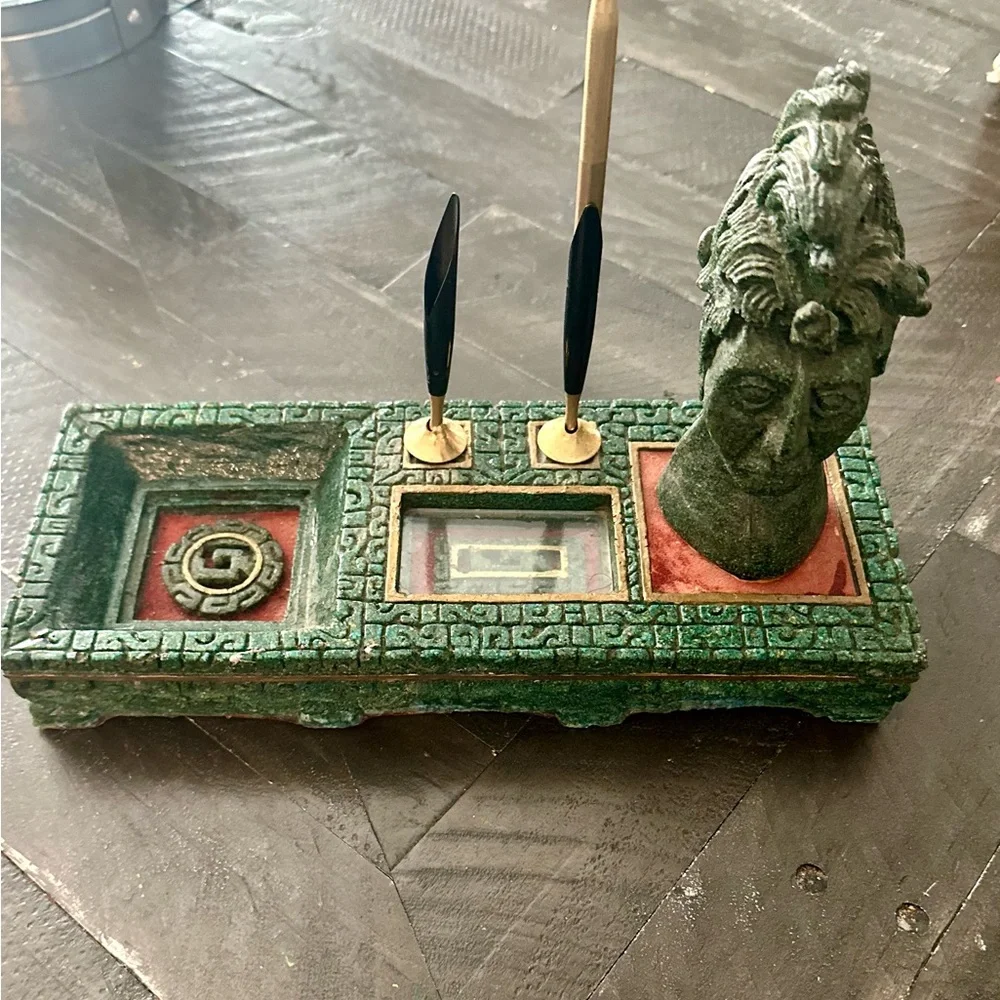 Elegant Green Desk Organizer with Pen Holders
